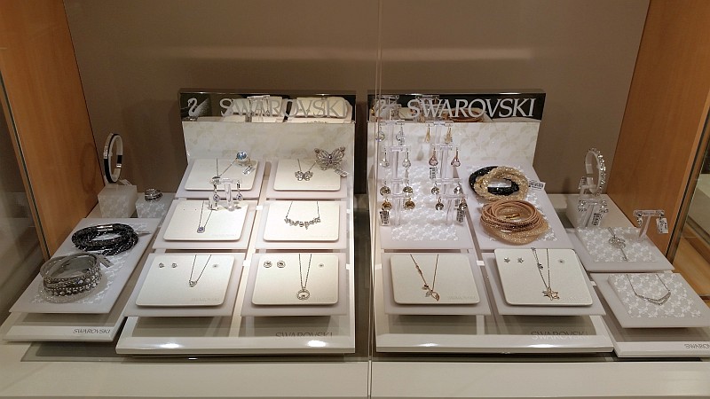 biżuteria swarovski naszyjniki, pierścionki